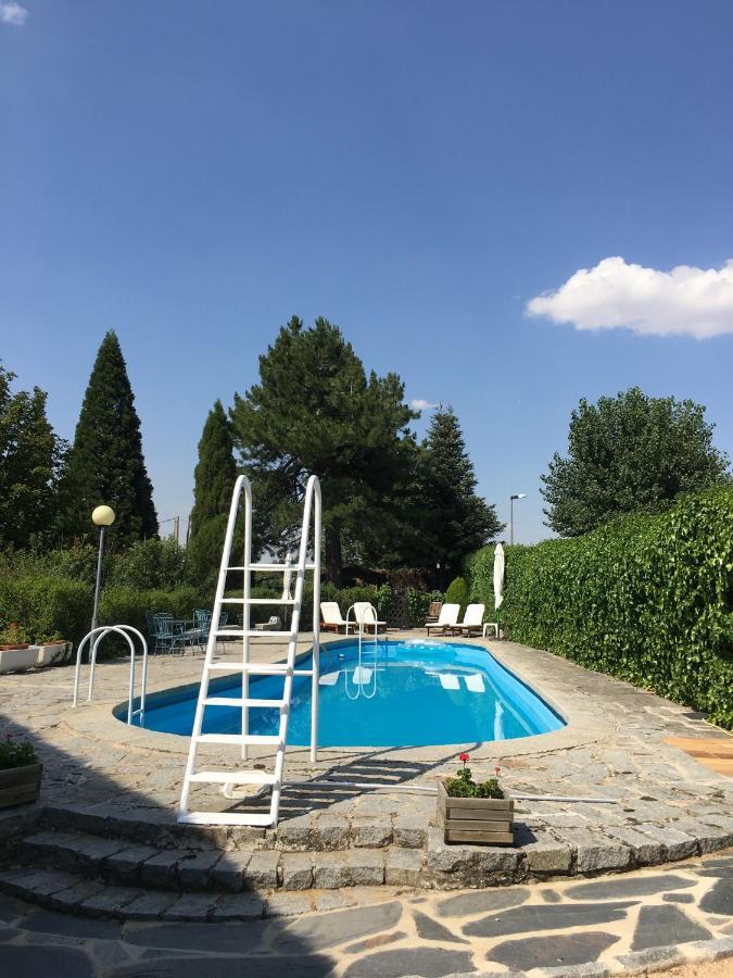 Villa Aurelia - Casa De Campo Con Jardin Y Piscina Entre Madrid Y Segovia Ortigosa del Monte Exterior foto
